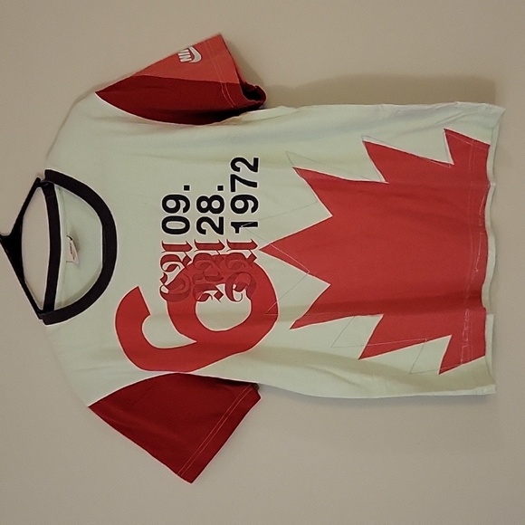 Nike Other - 2/$15 Nike Canada Goal Heard Around the World Tee